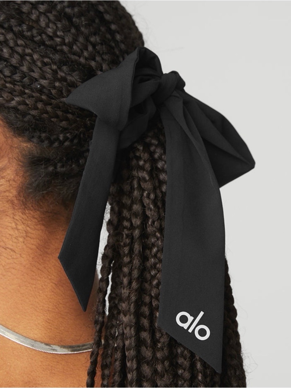 NWT Alo Love Knots Tie Scrunchie